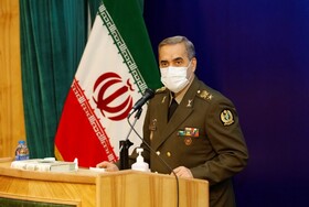 وزیر دفاع: انقلاب اسلامی پیام ایستادگی و آزادی‌خواهی را عینیت بخشیده و به جهانیان صادر کرده است