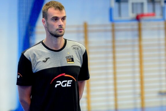 جانشین ستاره والیبال آمریکا: باشگاه اسکرا به دلیل طرفداران بزرگش معروف است