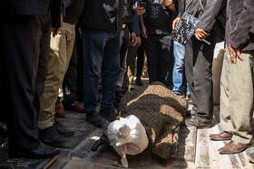 مراسم خاکسپاری فتحعلی اویسی