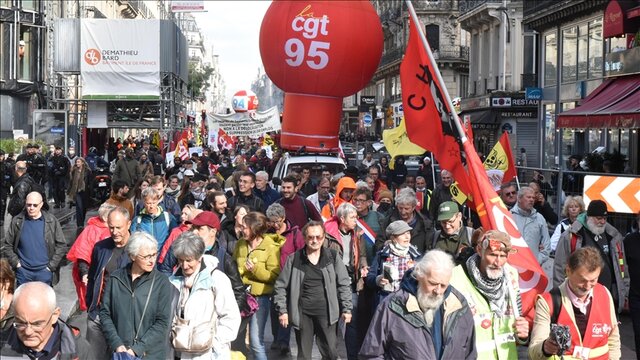 فرانسه: هزاران نفر علیه اصلاحات قانون بازنشستگی اعتراض کردند