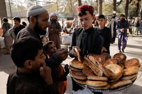 برنامه‌ای برای کمک و توزیع پول در بین نیازمندان افغانستان