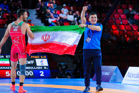 ایرانی‌ها نباید به حضور محمد بنا در آذربایجان حسادت کنند!