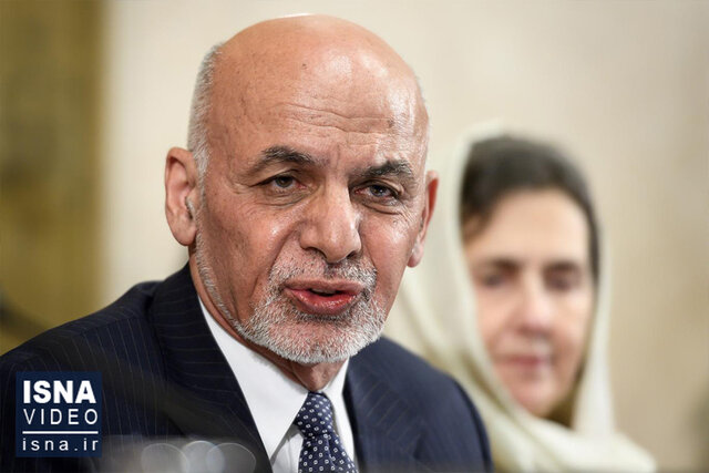 ویدئو / محافظِ تحت تعقیب: فیلم فرار اشرف غنی با دلارها را در اختیار دارم ویدئو / محافظِ تحت تعقیب: فیلم فرار اشرف غنی با دلارها را در اختیار دارم