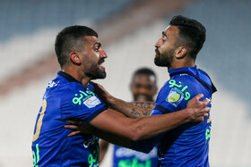 هفته سوم لیگ برتر فوتبال؛ استقلال - تراکتور