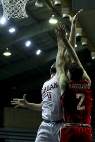 دیدار تیم‌های بسکتبال شهرداری گرگان و خانه بسکتبال خوزستان