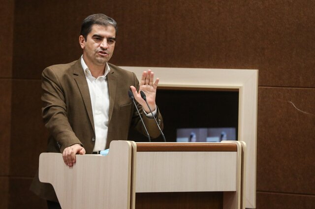 قاضی زاده هاشمی: مجلس با هر نوع تشکیلات سازی جدیدی مخالفت می‌کند