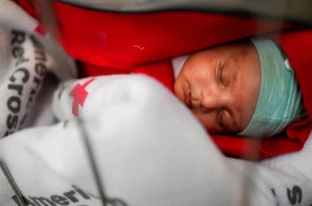 سرنوشت نامعلوم کودک افغان در بحبوحه خروج آمریکا از افغانستان