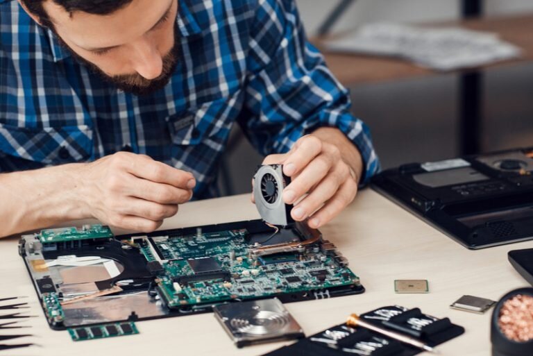 همه آنچه باید درباره تعمیر کامپیوتر و لپ‌تاپ بدانید
