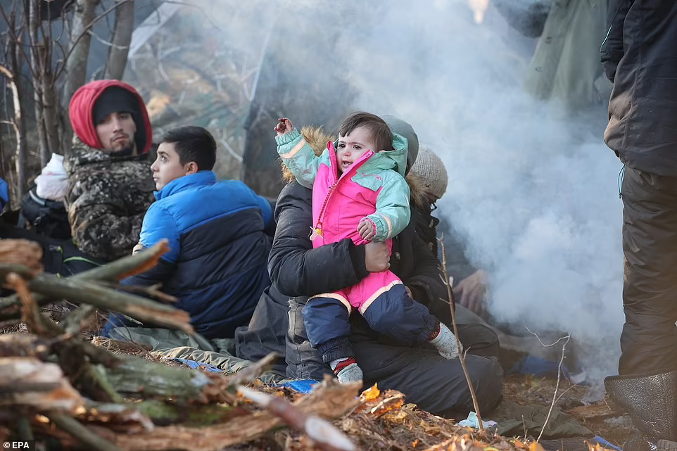 لهستان و کمیسیون اروپا، پوتین و لوکاشنکو را مسئول بحران پناهندگان می‌دانند