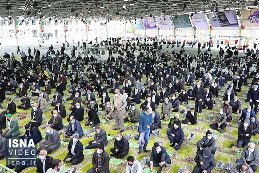 ویدئو / نماز جمعه تهران با حضور رؤسای دو قوه و برگزاری یک مراسم وداع