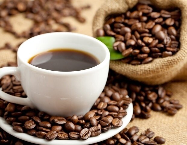 قهوه و چای آلزایمر را کاهش می‌دهد