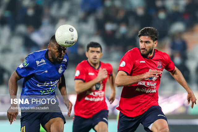 استقلال حق استفاده از بازیکنان خارجیاش را ندارد استقلال حق استفاده از بازیکنان خارجیاش را ندارد