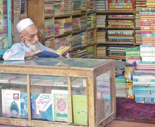 طالبان با بازار کتاب افغانستان چه می‌کند؟