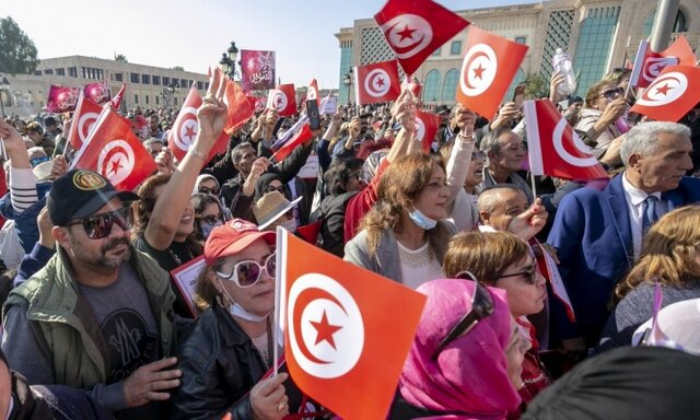 تظاهرات در تونس برای برگزاری انتخابات پارلمانی زودهنگام