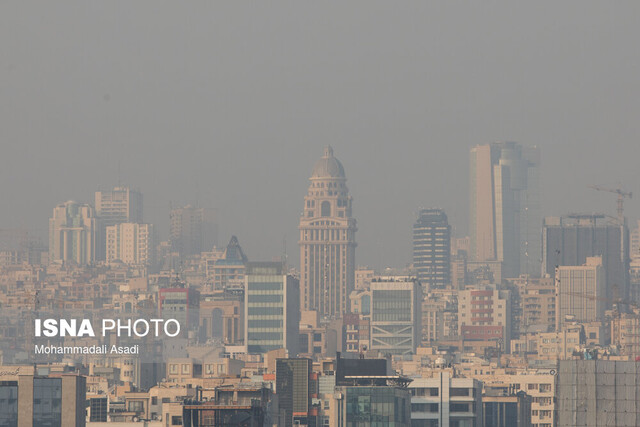 وضعیت قرمز ۲۲ ایستگاه کیفیت هوای تهران