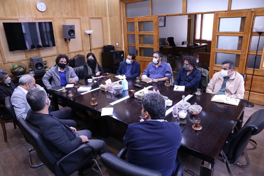 دیداری با محوریت سینمای مستند با خزاعی