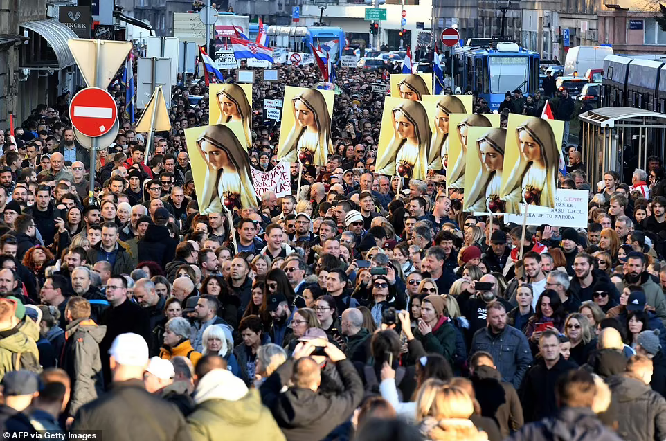 اروپا در آشوب ضدکرونا به روایت تصویر