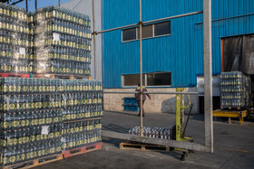 ساعت کاری پرسنل به صورت شیفتهای ۲۴ ساعته است. ۱۲ ساعت صبح و ۱۲ ساعت شب.