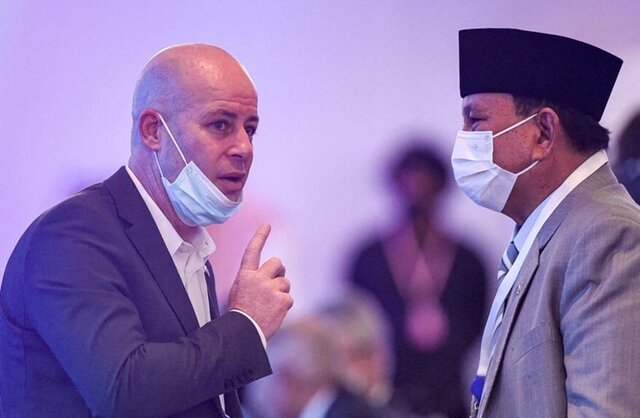 دیدار سفیر رژیم صهیونیستی در بحرین با وزیر دفاع اندونزی دیدار سفیر رژیم صهیونیستی در بحرین با وزیر دفاع اندونزی