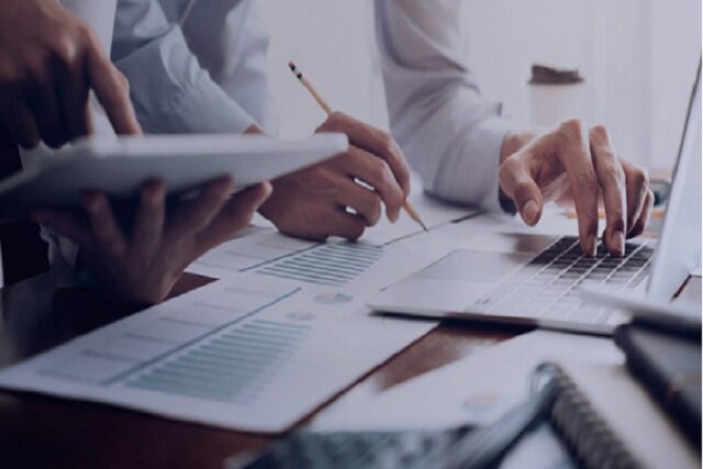 عکس تزئینی است "اینشورتکها" در ایران به اندازه کافی رشد نکردند/رفتار رگولاتوری در ایران به شکل سنتی است