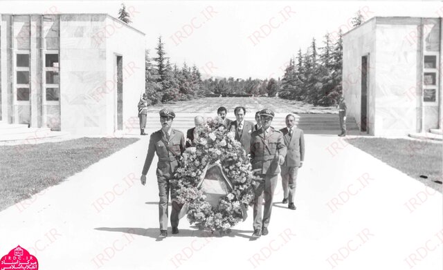 اردشیر زاهدی در قاب تصویر