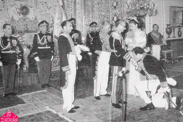 اردشیر زاهدی در قاب تصویر