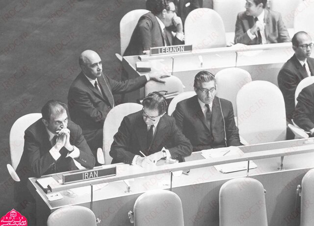 اردشیر زاهدی در قاب تصویر