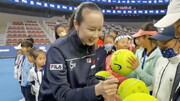 گفت‌وگوی توماس باخ با تنیس‌باز گمشده چینی