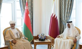 دیدار پادشاه عمان و امیر قطر و امضای ۶ توافقنامه همکاری