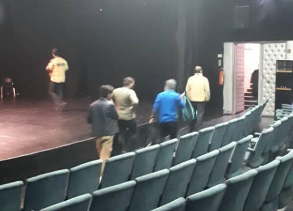 نشت گاز در یک تئاتر نزدیک بود فاجعه به بار بیاورد نشت گاز در یک تئاتر نزدیک بود فاجعه به بار بیاورد