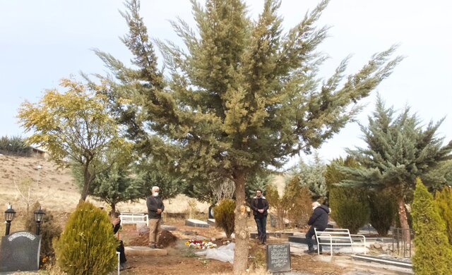 اعتراض به یادداشت آیدین آغداشلو/روایتی تلخ از روز خاکسپاری علی گلستانه