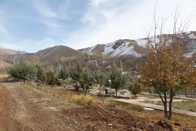 اعتراض به یادداشت آیدین آغداشلو/روایتی تلخ از روز خاکسپاری علی گلستانه