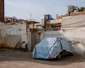 آزادسازی زمینها از بافت فرسوده در محله «همت آباد» اصفهان جهت نوسازی ادامه دارد و جهت نوسازی ادامه دارد.