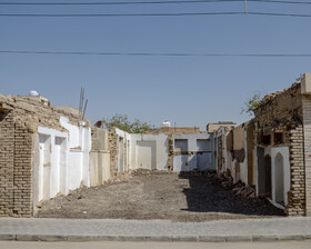 150 هزار متر زمین در کنار ساختمانهای نوساز در محله «همت آباد» اصفهان به صورت تنخواه در اختیار اداره کل راه و شهرسازی استان اصفهان قرار گرفته است.