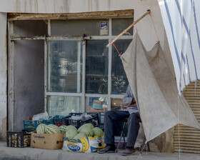 مغازه میوه فروشی واقع در خیابان شهید خلیلی شرقی درمحله «همت آباد» اصفهان