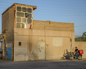 هنوز تعدادی از ساکنین بافت فرسوده محله «همت آباد» اصفهان راضی به تحویل خانههای خود برای نوسازی نشدهاند.