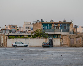 نمایی از بافت فرسوده محله «همت آباد» اصفهان، ساکنین این محله هنوز راضی به تخریب و نوسازی خانههای خود نشدهاند.