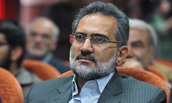 رییس جمهور خستگیناپذیر کار میکند