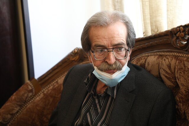 تصویری از سعید جعفری بروجردی، هنرمند حوزه هنرهای سنتی سفری کوتاه به بلندای دردهای یک هنرمند