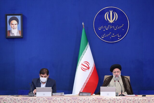 رئیسی: به حقوق نجومی باید خاتمه داده شود رئیسی: به حقوق نجومی باید خاتمه داده شود