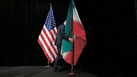 آمریکا در قبال ایران یکی به نعل می‌زند و یکی به میخ
