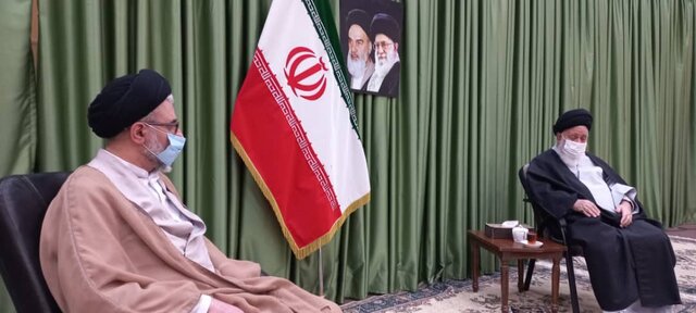 باید در خدمت رسانی به مردم، انقلابی و جهادی عمل کنیم باید در خدمت رسانی به مردم، انقلابی و جهادی عمل کنیم