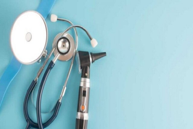 جراحی گوش و حلق و بینی   چه زمانی به متخصص گوش حلق و بینی باید مراجعه کنیم؟