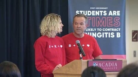 اهدا واکسن به یک دانشگاه توسط والدین دانشجوی درگذشته