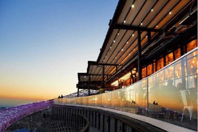 با سایبانهای متحرک، سقفت رو متحرک کن با سایبانهای متحرک، سقفت رو متحرک کن