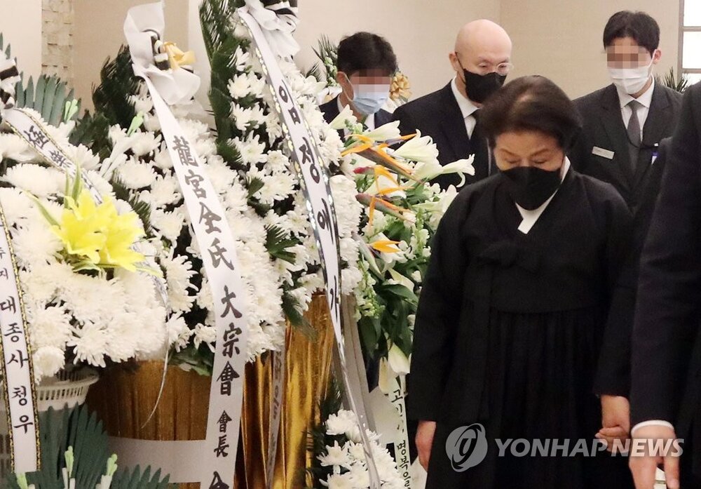 همسر دیکتاتور سابق کره‌جنوبی از مردم کشورش عذرخواهی کرد