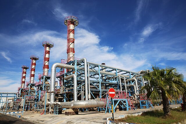 بررسی رویکردهای مختلف در توسعه صنعت پتروپالایشگاهی کشور بررسی رویکردهای مختلف در توسعه صنعت پتروپالایشگاهی کشور