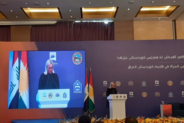 پلاسخارت در پاسخ به منتقدانش: به من میگویند پیرزن در حالیکه خودشان از من مسنترند پلاسخارت در پاسخ به منتقدانش: به من میگویند پیرزن در حالیکه خودشان از من مسنترند