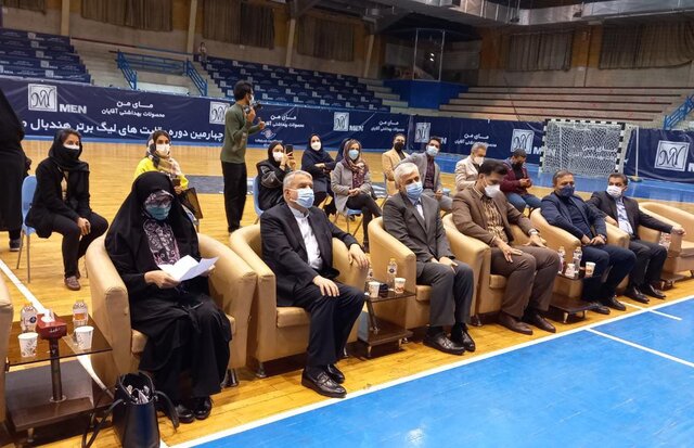 پاداش ۱۵ میلیونی وزیر و رییس کمیته ملی المپیک به دختران هندبال پاداش ۱۵ میلیونی وزیر و رییس کمیته ملی المپیک به دختران هندبال