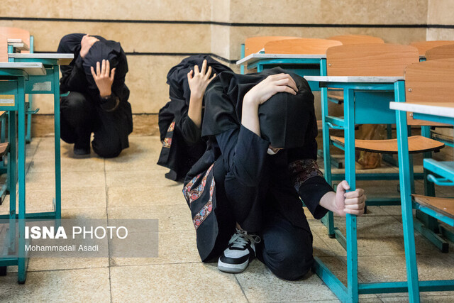 مانور زلزله در مدارس کرمانشاه برگزار شد